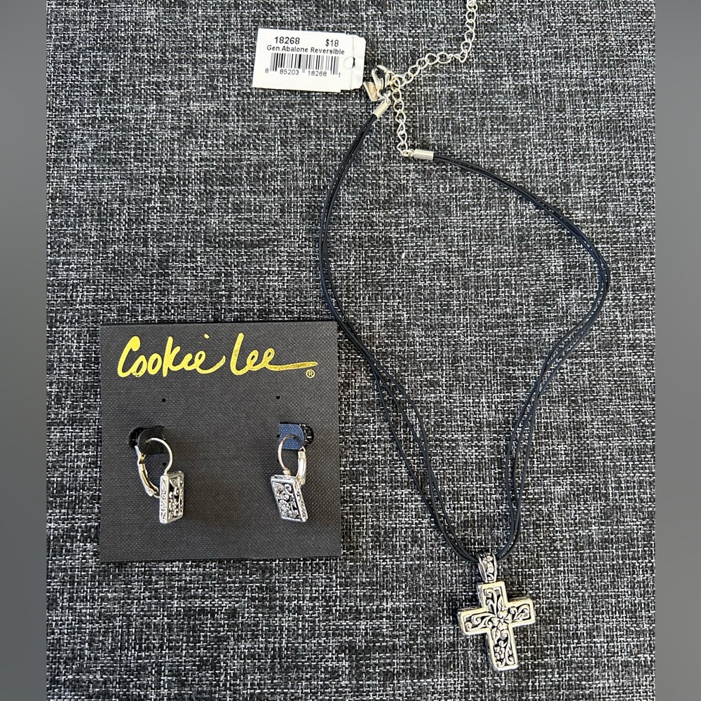 NWT Cookie Lee Reversible Cross Necklace and Earrings
